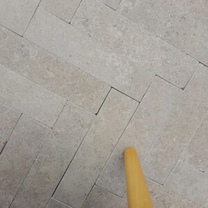 Ashlar Tumbled Limestone Bricks