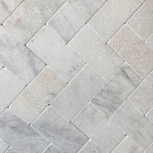 Carrara Tumbled Marble Bricks