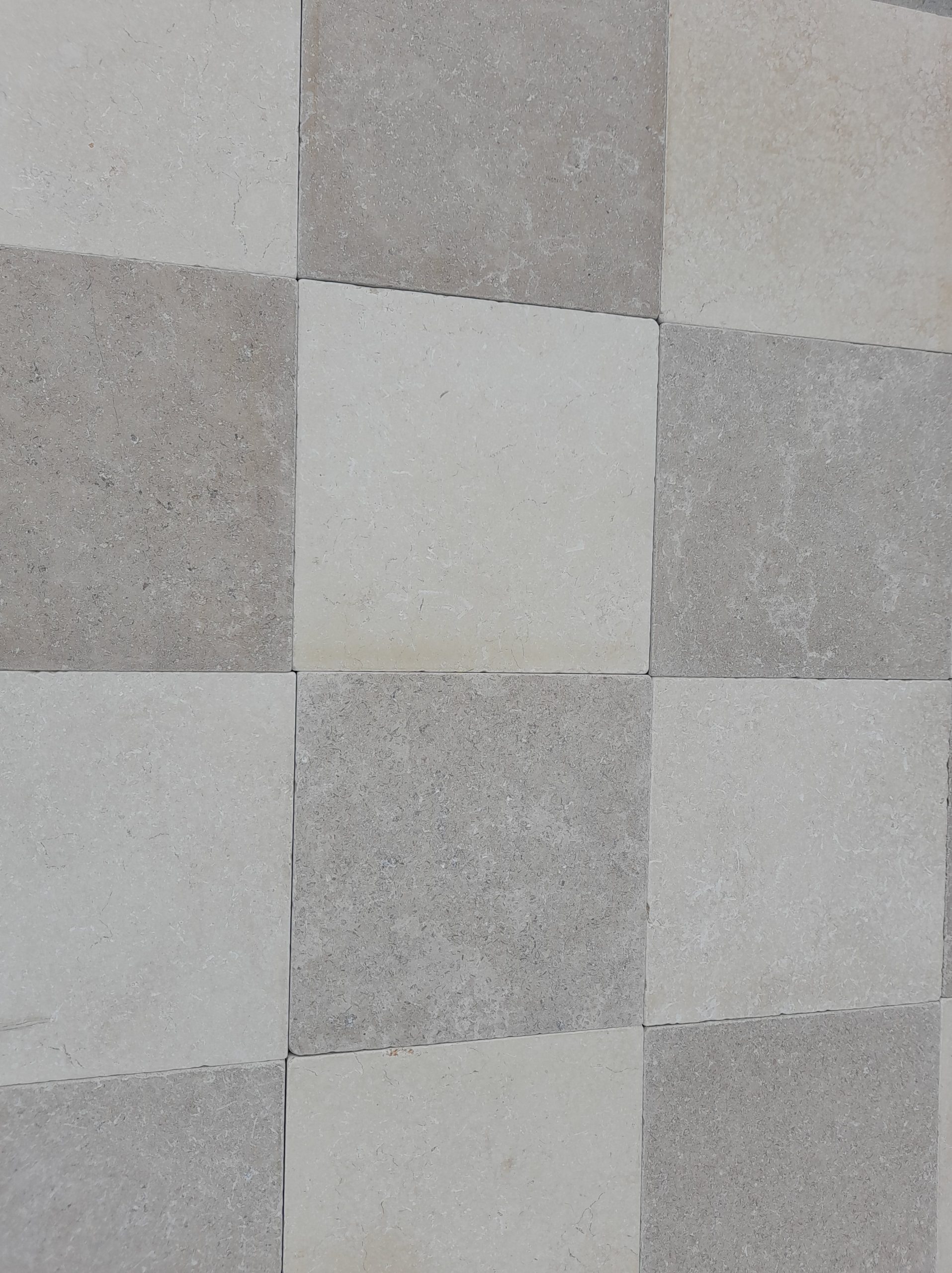 Crema Pearl Tumbled Chequer Limestone