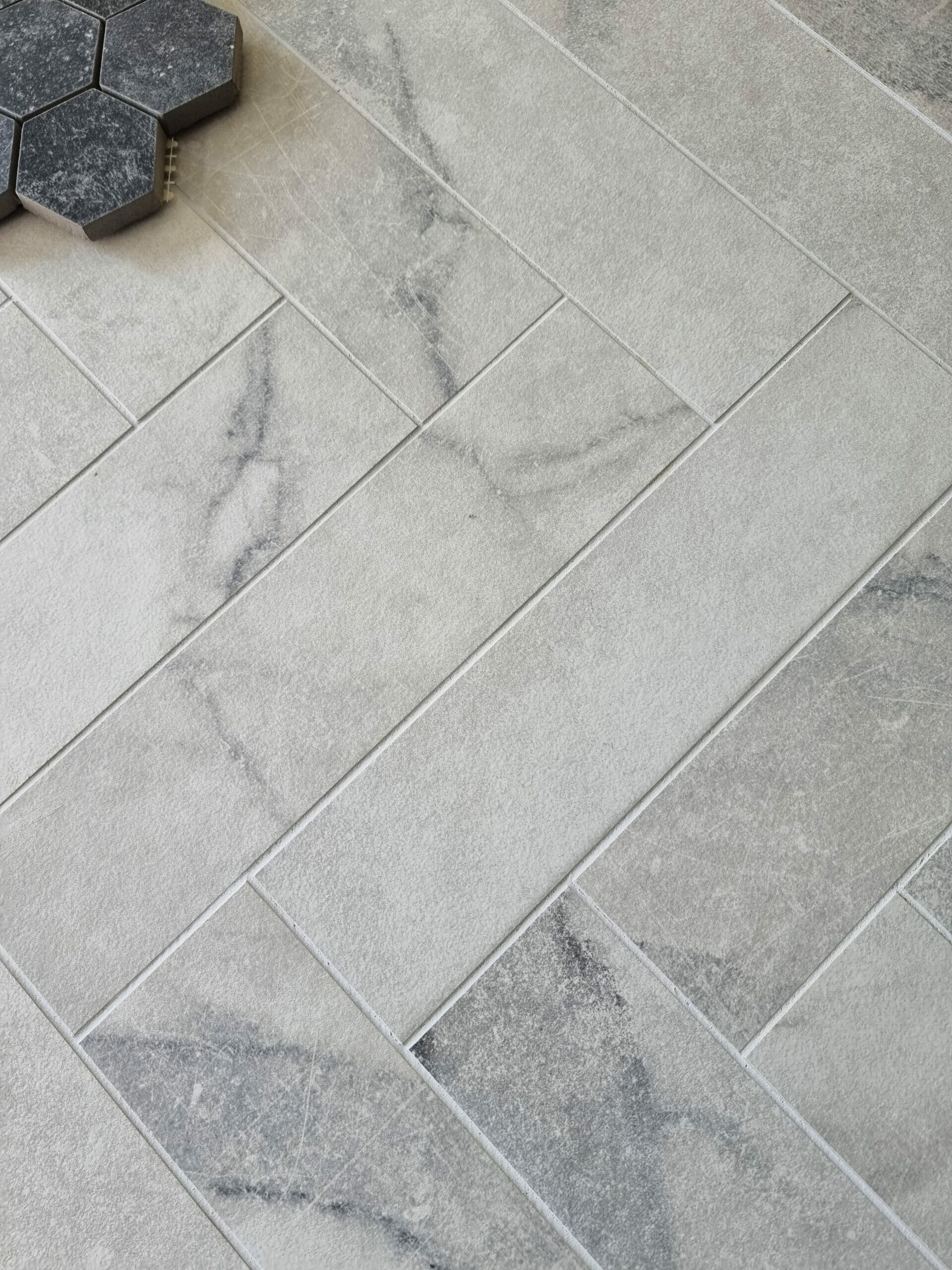 Dolce Antiqued Porcelain Brick Tile