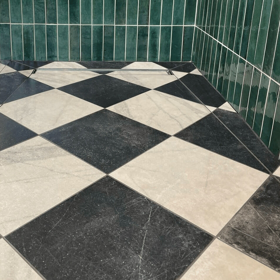 Dolce/Amazonia Chequer Porcelain