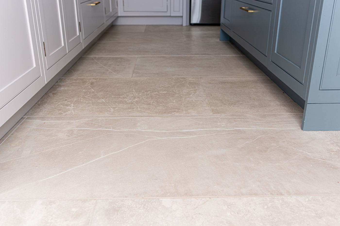 Geneva Polished Coast Porcelain