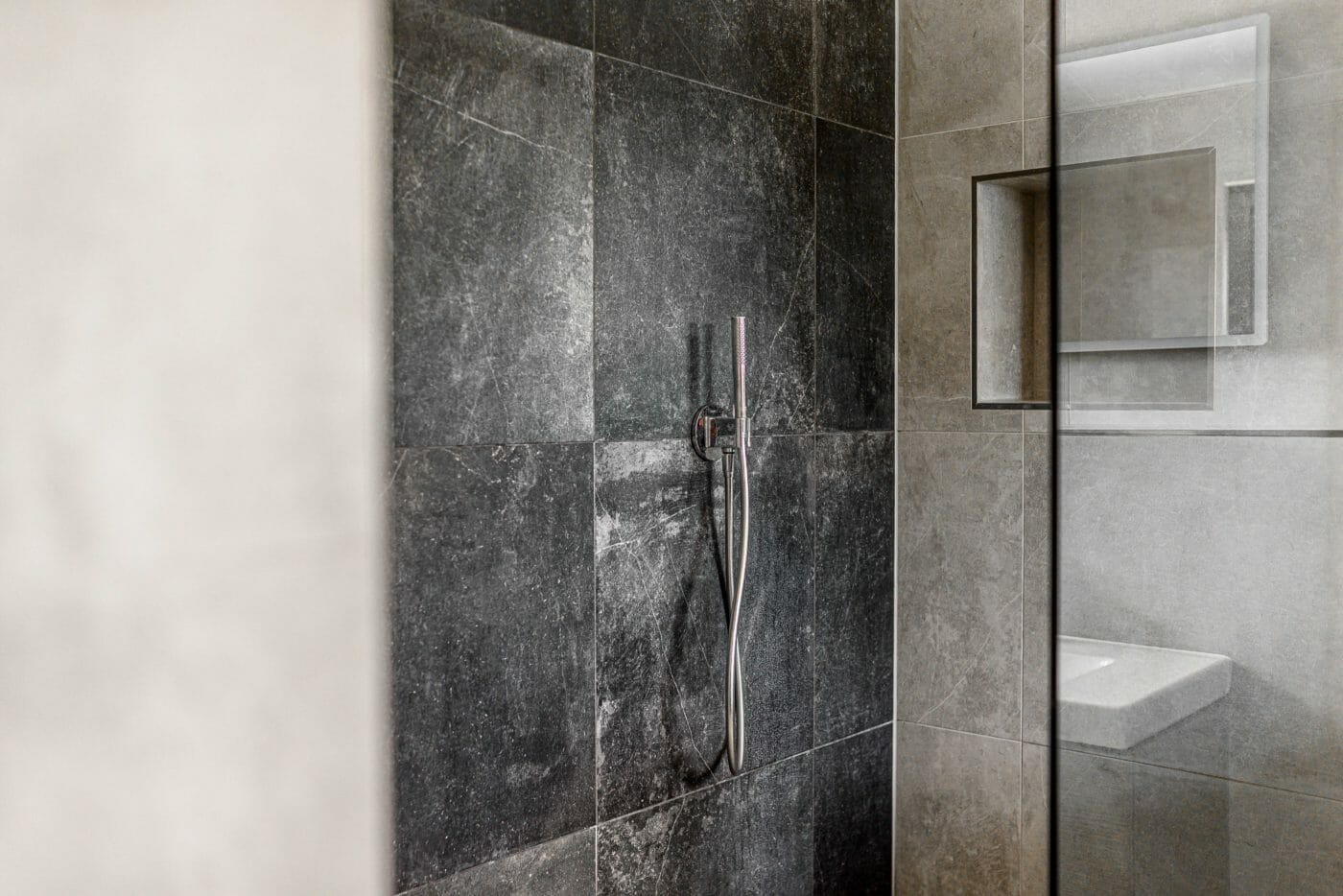 Amazonia Antiqued Porcelain