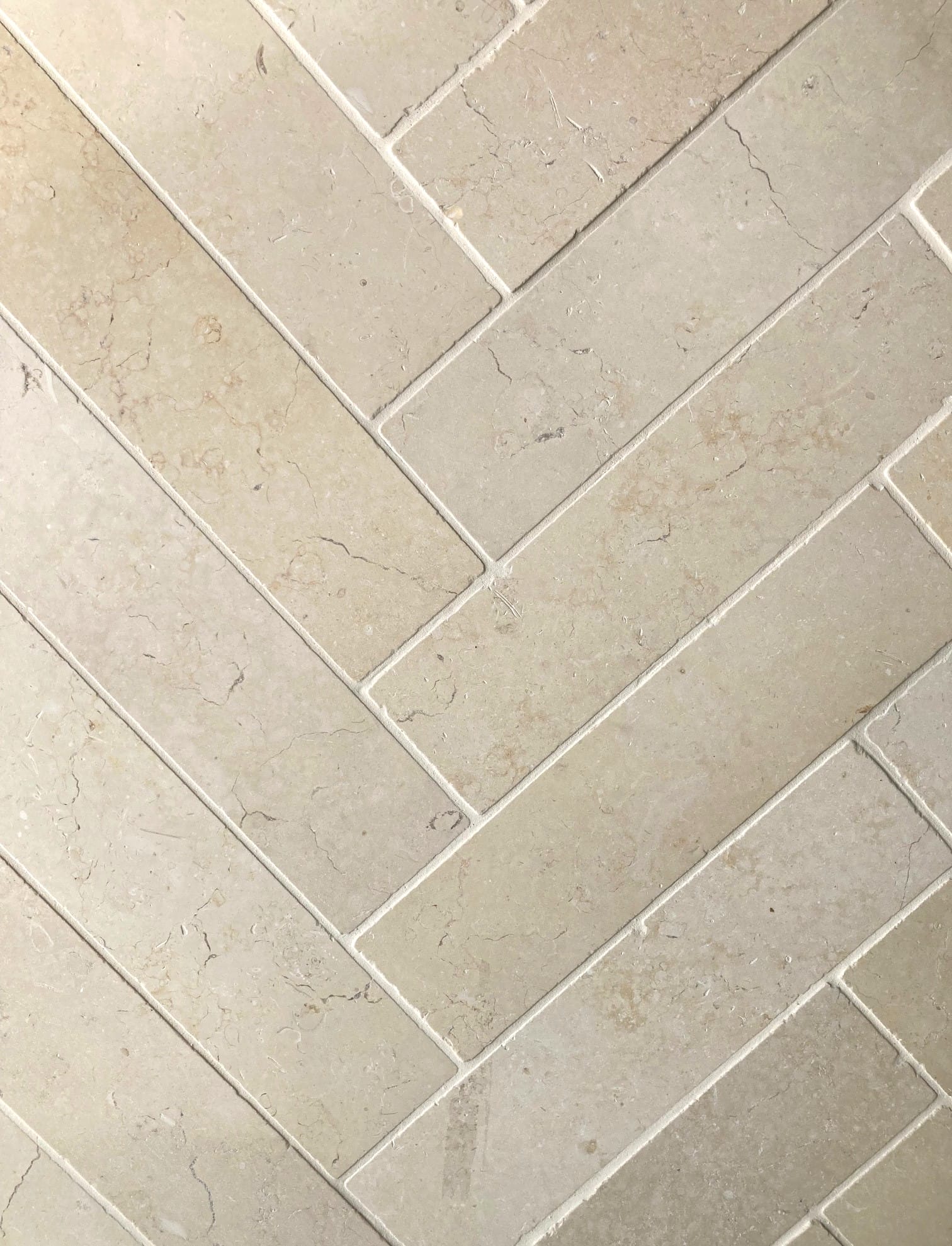 Cathedral Tumbled Limestone Bricks