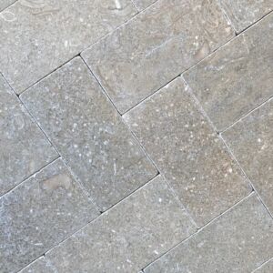 Olivestone Tumbled Limestone Bricks