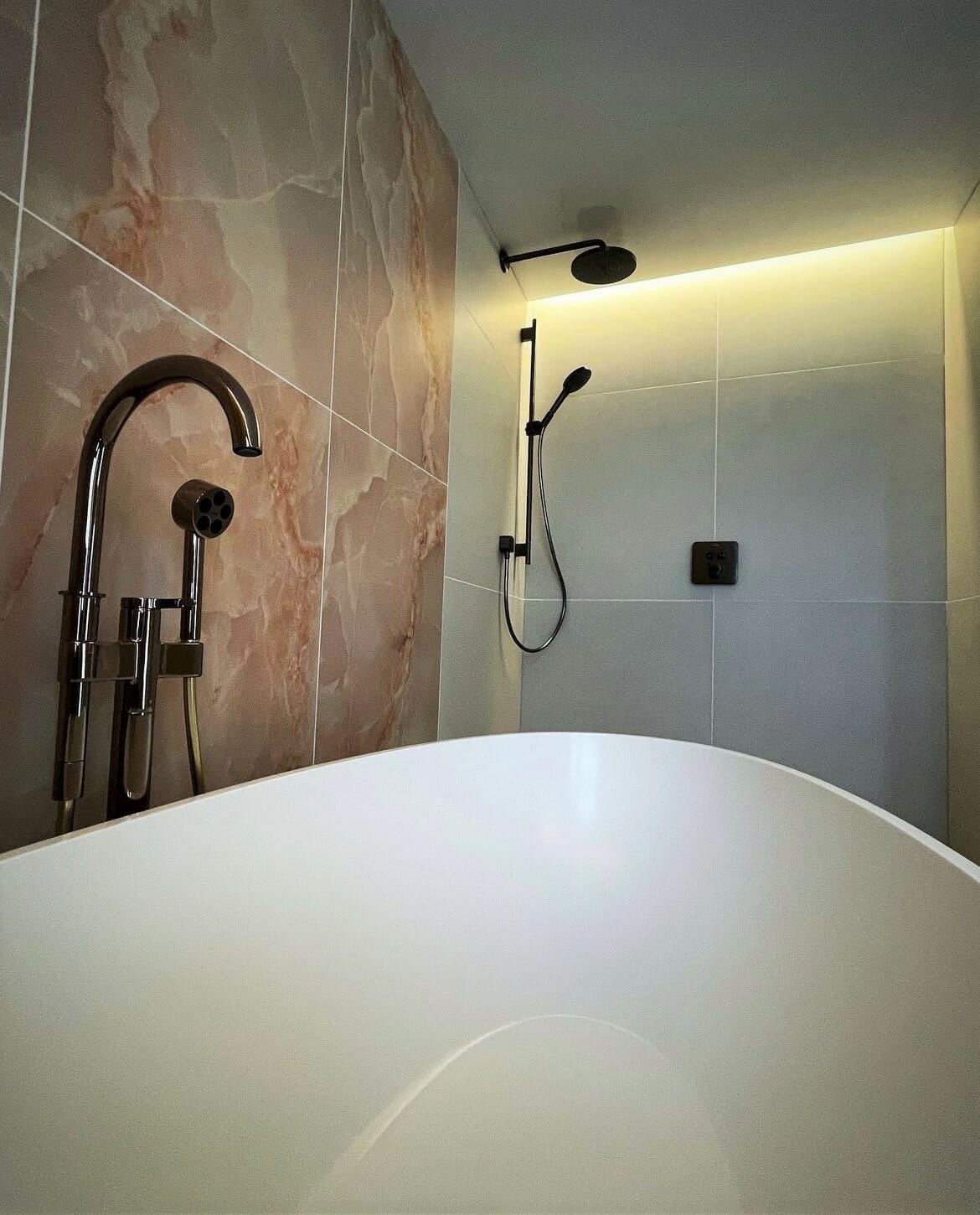 Onyx Pink Matt Porcelain
