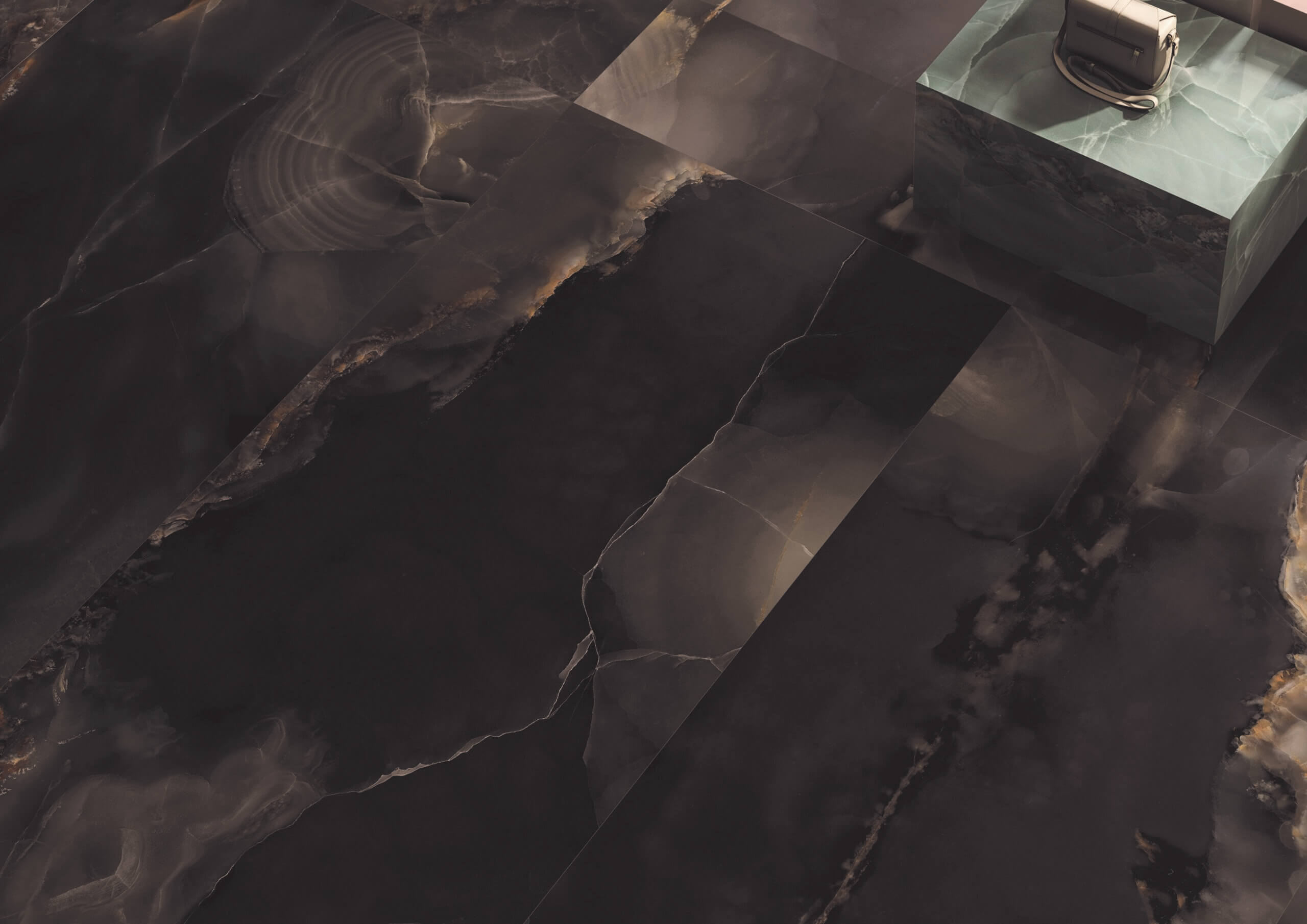 Onyx Black Polished Porcelain