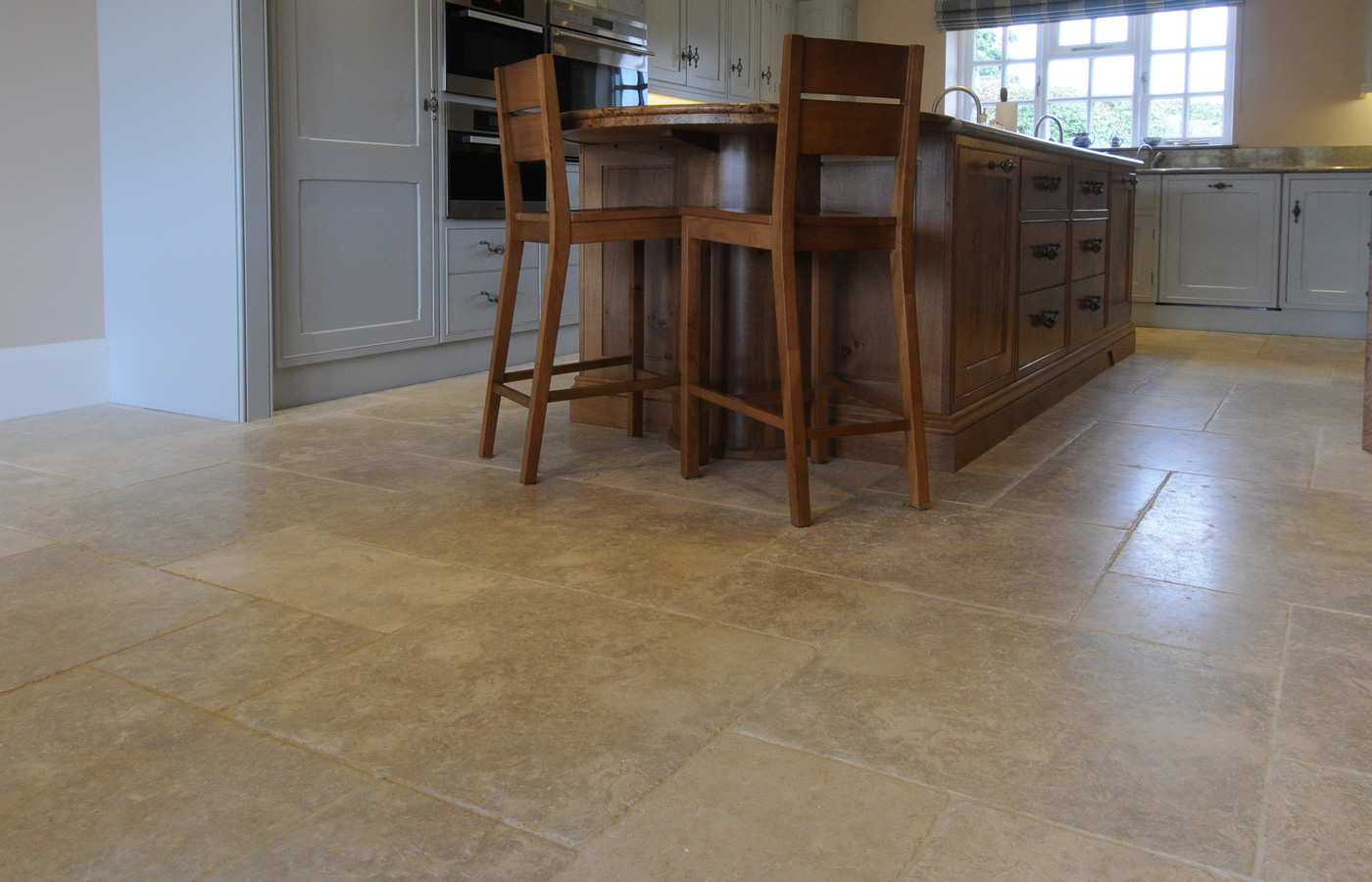 Palermo Brushed & Tumbled Limestone
