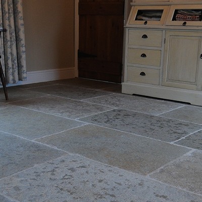 Madras Limestone Tumbled & Aged (Sample)