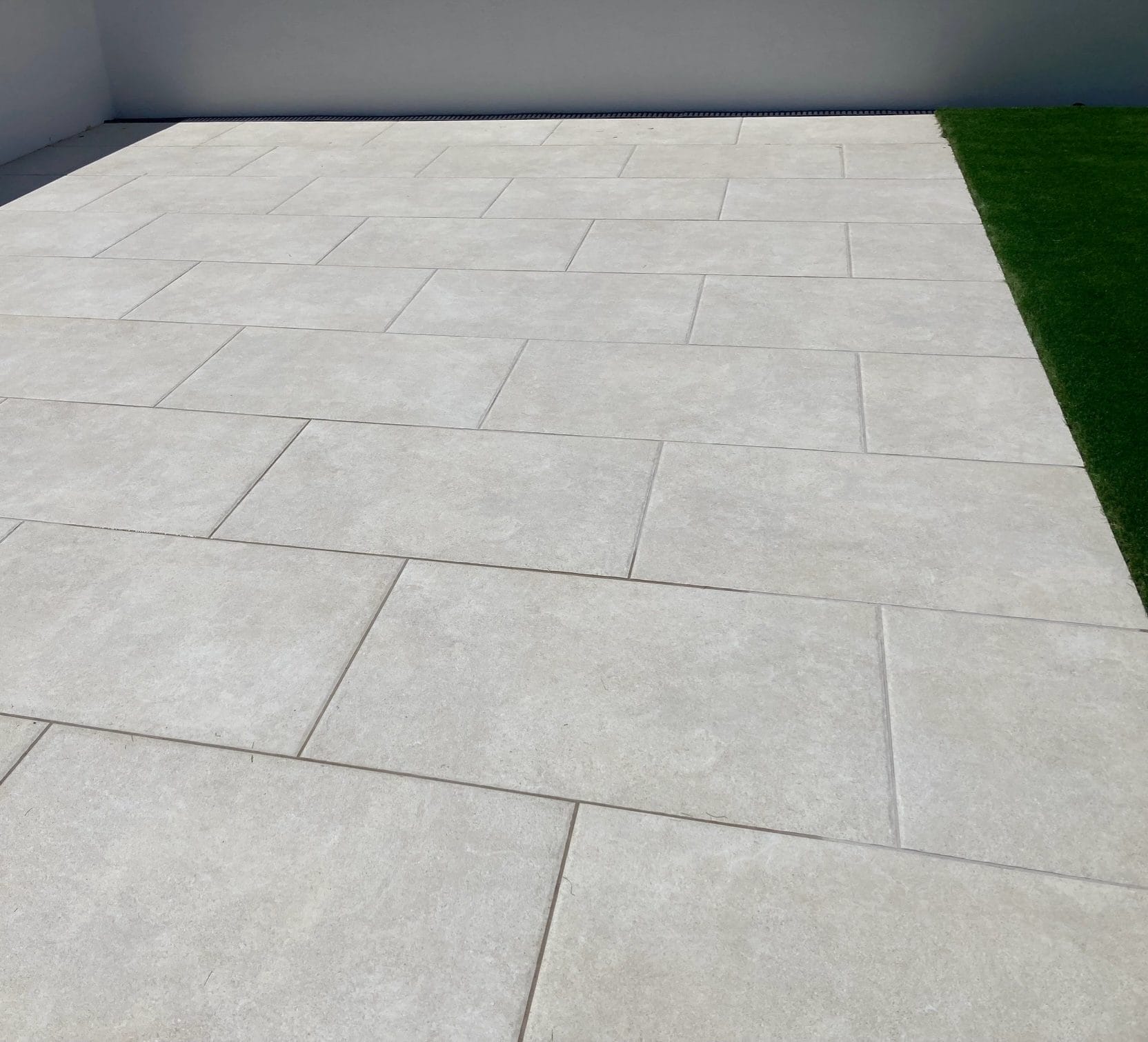 Riva Cream Tumbled Stone Effect Exterior Porcelain